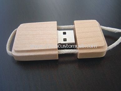 Schlüsselband aus Holz USB-Stick