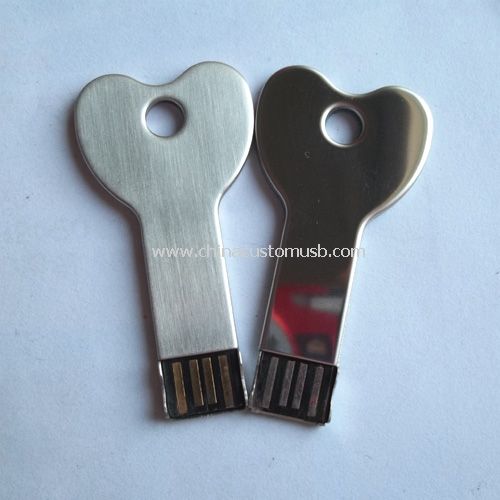 Disque USB en forme de cœur en métal