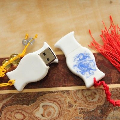 Форма бутылки Cremaic USB флэш-диск