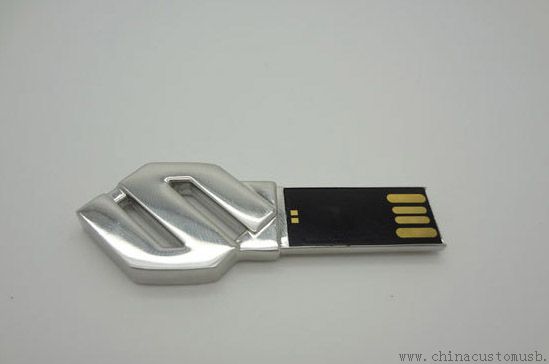 Fém kulcs alakú USB villanás korong