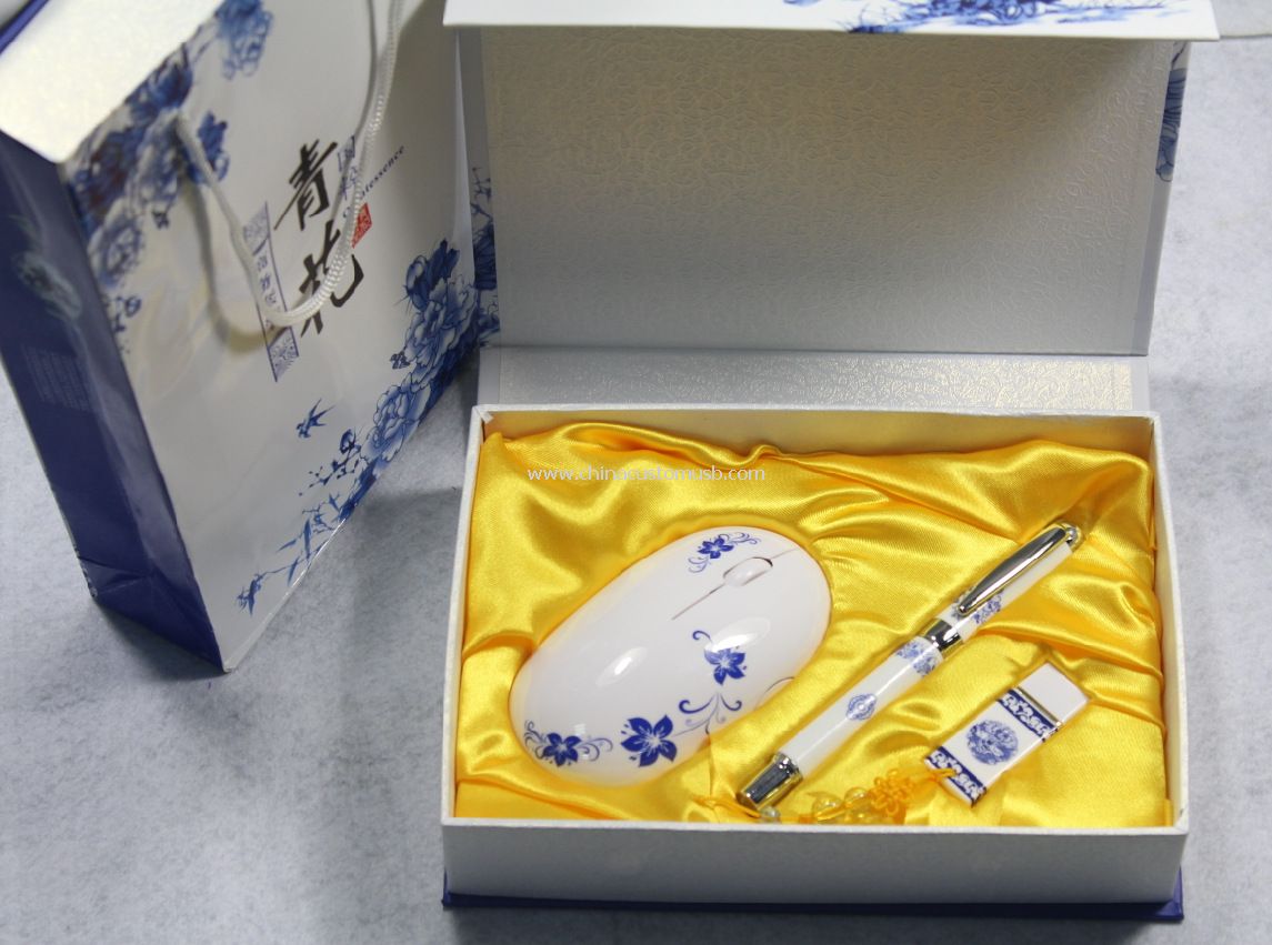 Conjunto de porcelana azul e branca presente disco USB