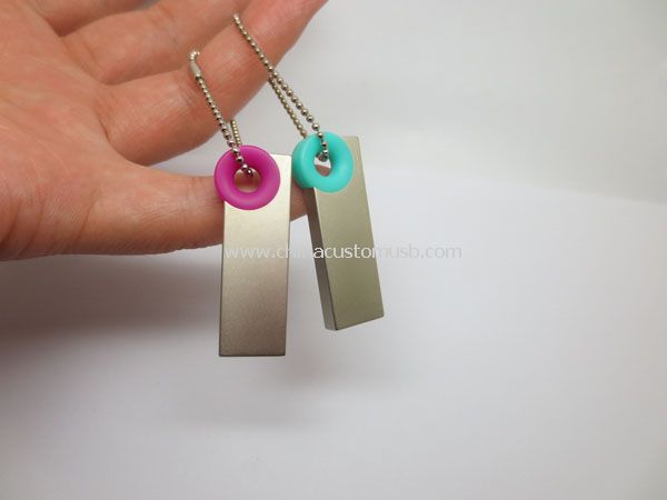 Coloré petit métal mini lecteur flash usb