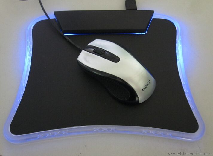 HIJAU DAN BIRU LAMPU led mouse pad dengan 4 usb hub DAN ISTIRAHAT pergelangan TANGAN