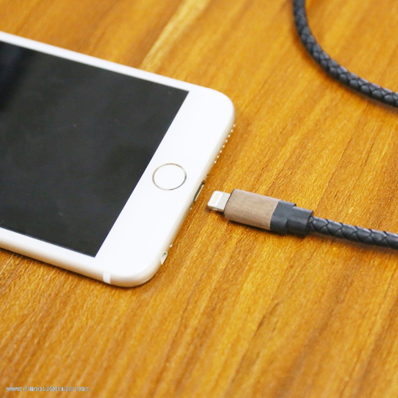 Wooden Shell USB Cable Round Leather Charging Cable 3