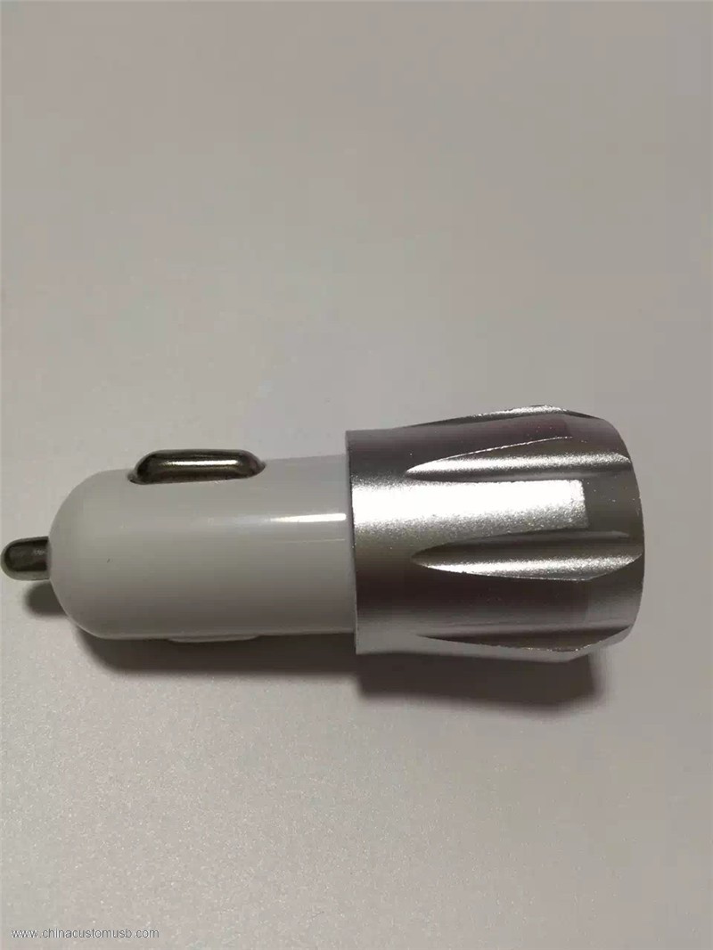 Alta velocidad Metal Dual-Port 2.1A USB Coche Cargador Adaptador de Auto 2