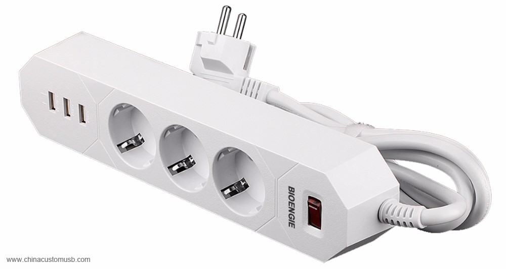USB Travel Charger with Socket 2