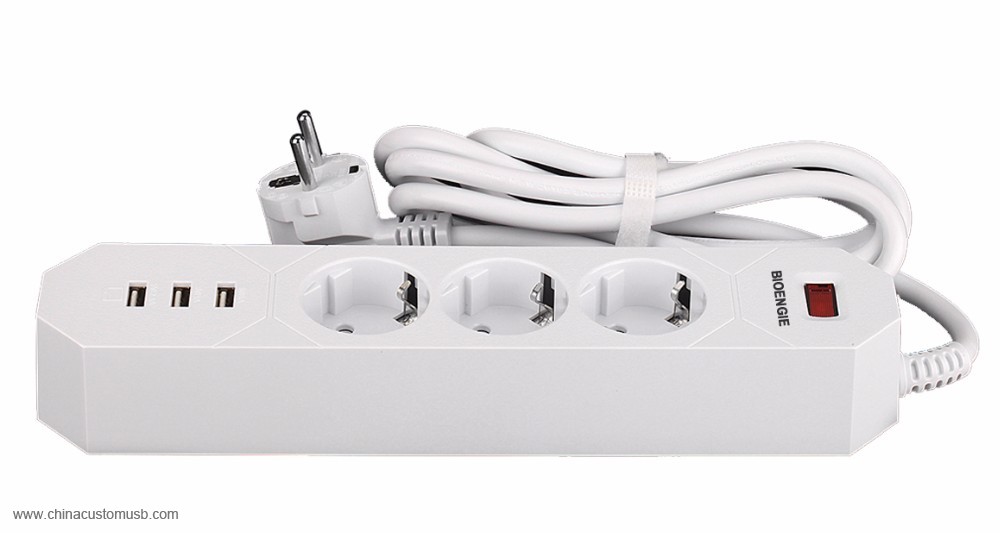 USB Travel Charger with Socket 4