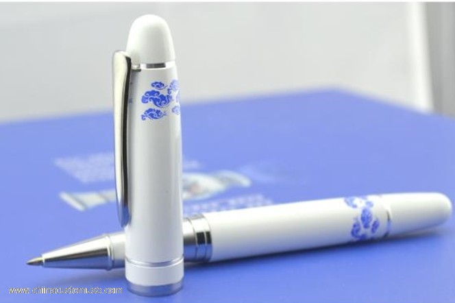  Mavi ve beyaz porselen usb kalem 3